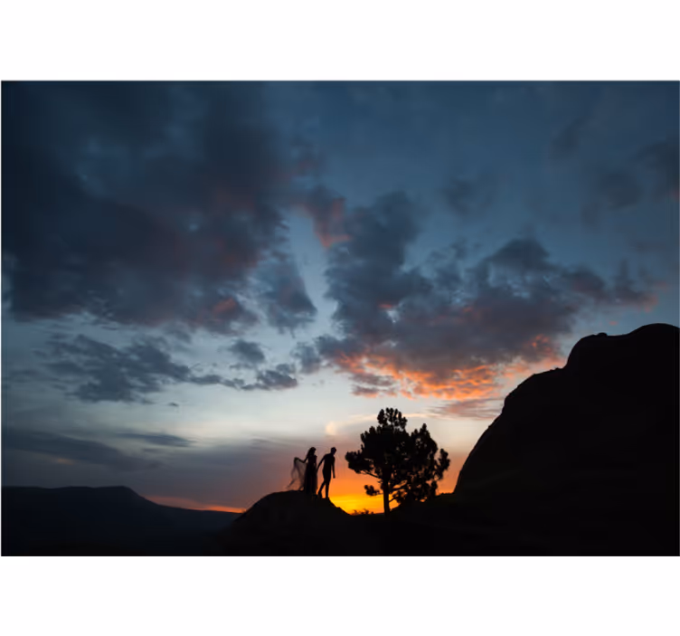 Fototapete landschaft silhouette im sonnenuntergang - TenStickers