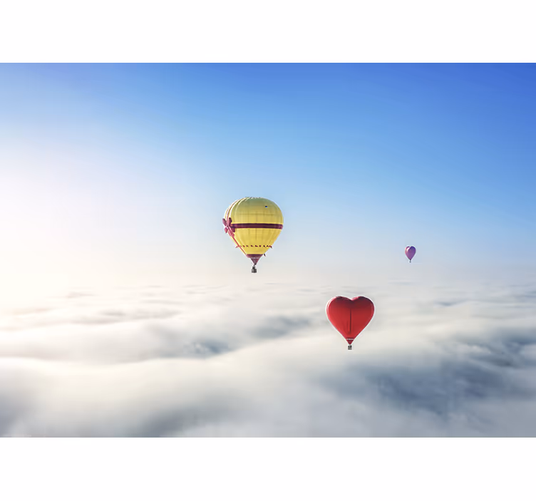 Fototapete liebe mit schwebenden herzballons - TenStickers