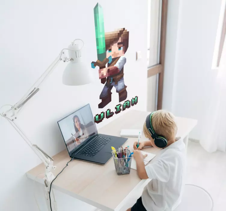 Wandtattoo Videospiel pixelierte Figur mit SchwertPixelated Chara - TenStickers