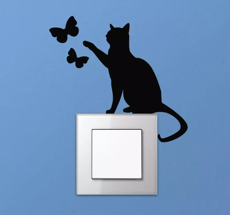 Katze mit Schmetterling Lichtschalteraufkleber - TenStickers