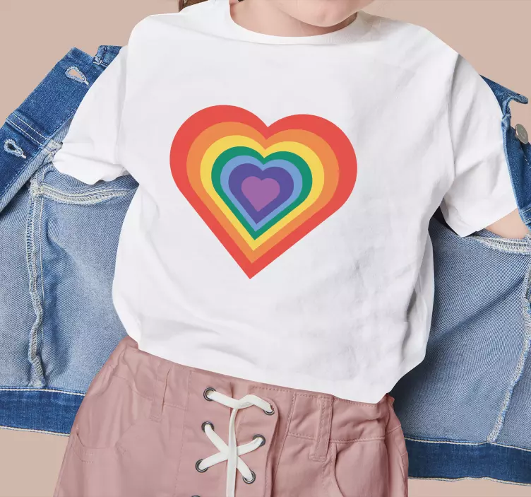 Tshirt Kind Regenbogenherzmuster - TenStickers